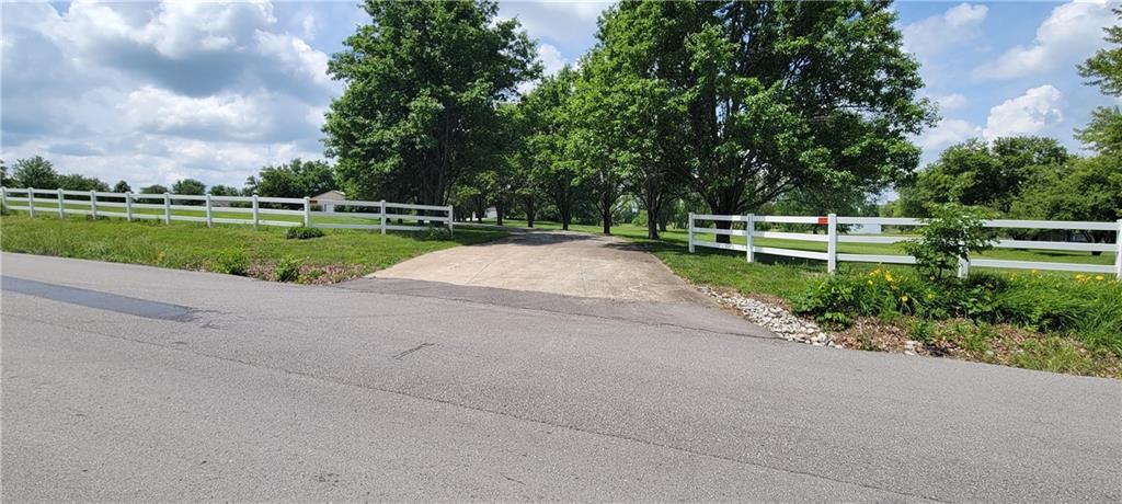 1010 North Prairie Lane Raymore, MO 64083 - Photo 6 of 56