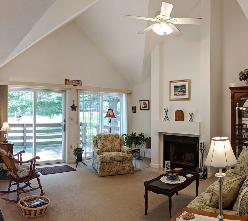 34 Stone Ridge Road, Unit 34 Franklin, MA 02038 - Photo 4 of 22 Gallery Image 4