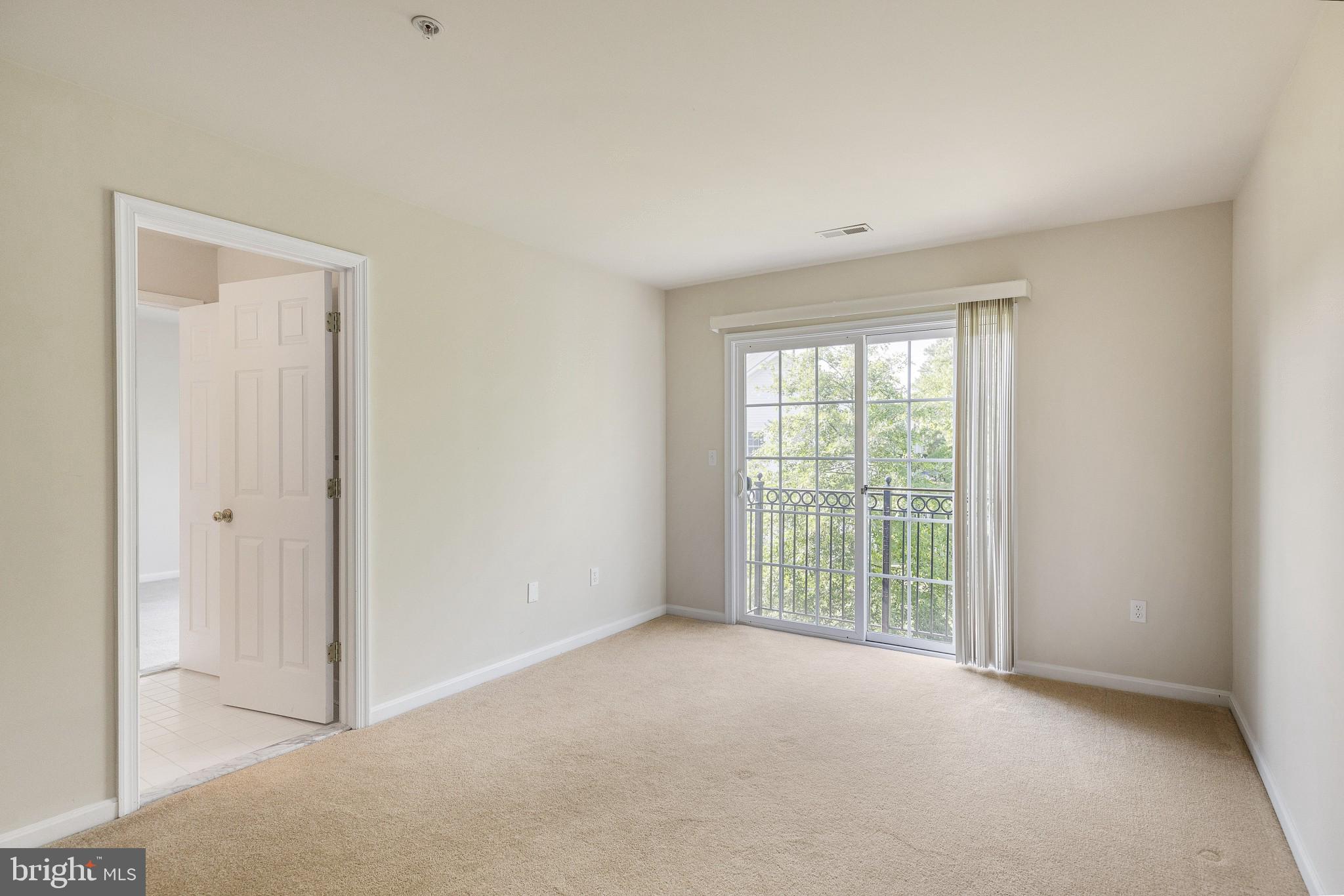 674 Ruxton Road, Unit 63 Solomons, MD 20629 - Photo 26 of 32 Bedroom 3 with connecting bath.