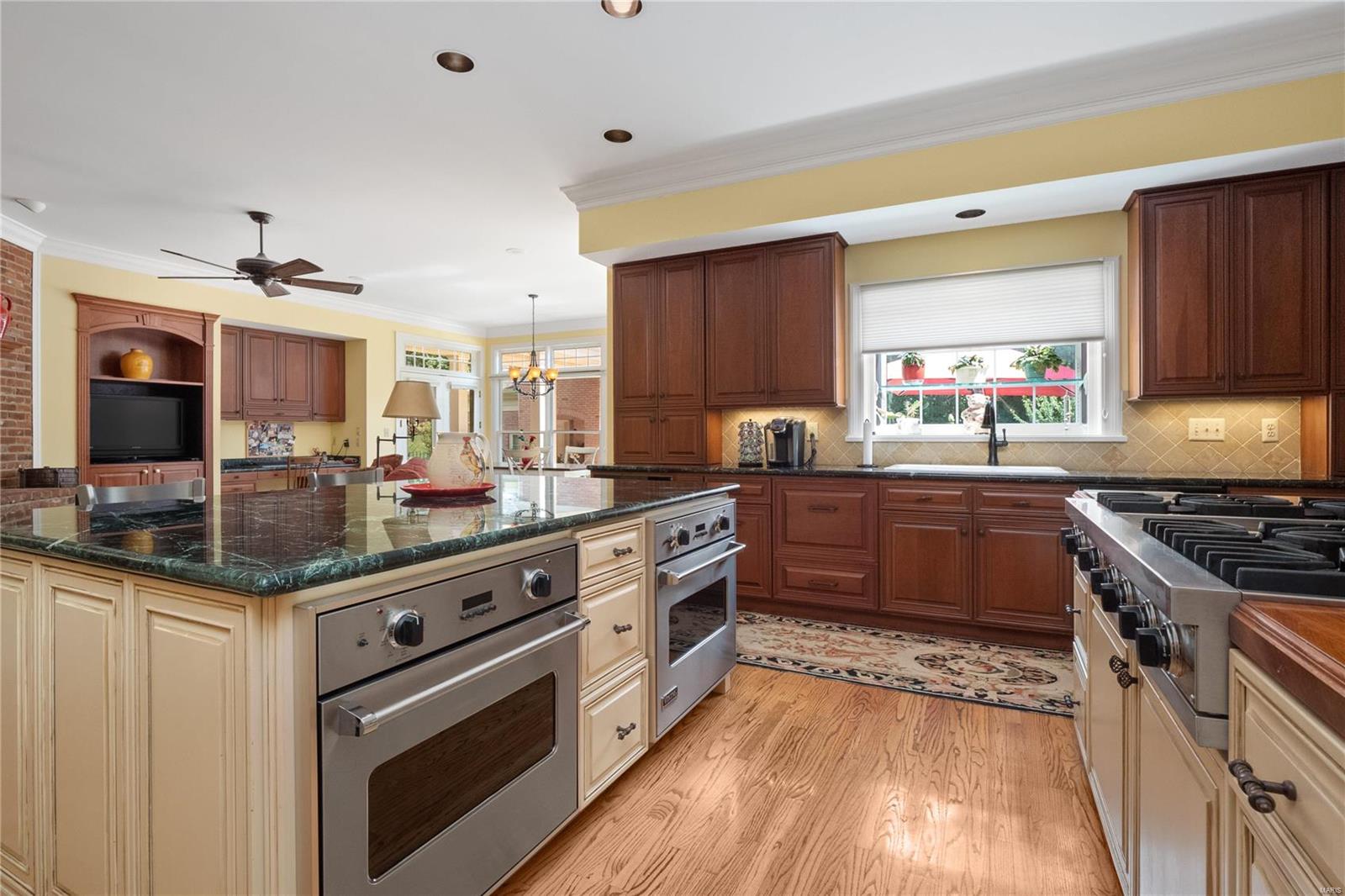 13302 Buckland Hall Road St. Louis, MO 63131 - Photo 18 of 80 Gallery Image 18