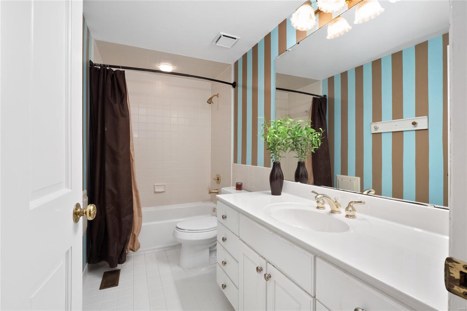 13302 Buckland Hall Road St. Louis, MO 63131 - Photo 33 of 80 Gallery Image 33