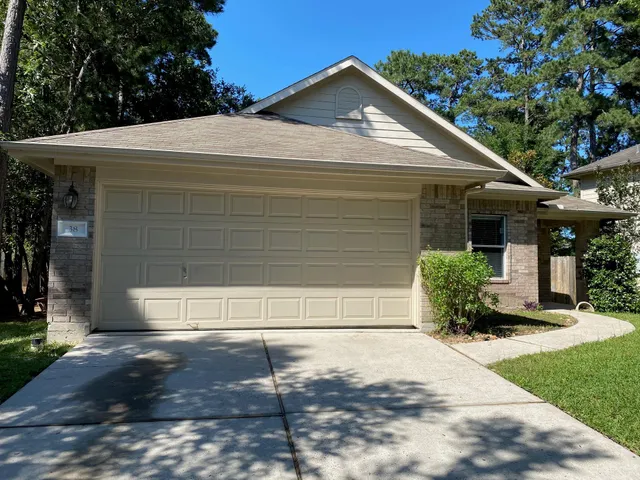 $1,950 | 38 West Sage Creek Place, The Woodlands, TX 77382