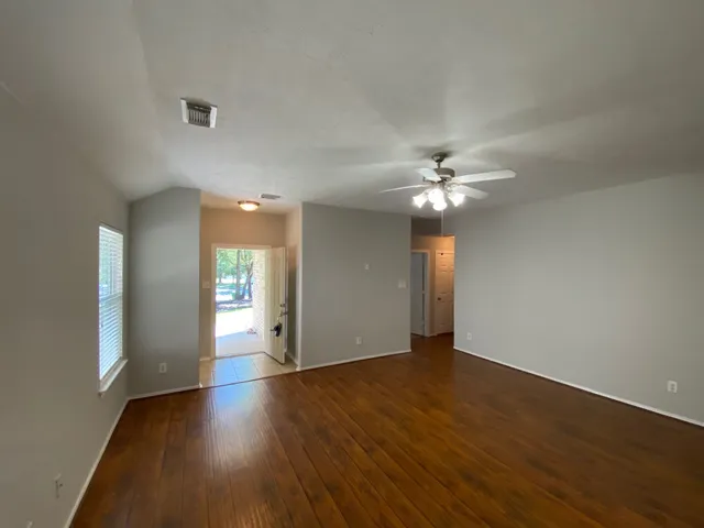 $1,950 | 38 West Sage Creek Place, The Woodlands, TX 77382