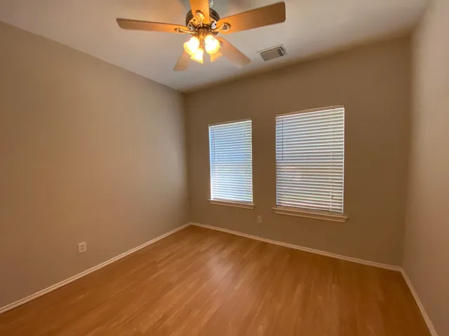 $1,950 | 38 West Sage Creek Place, The Woodlands, TX 77382