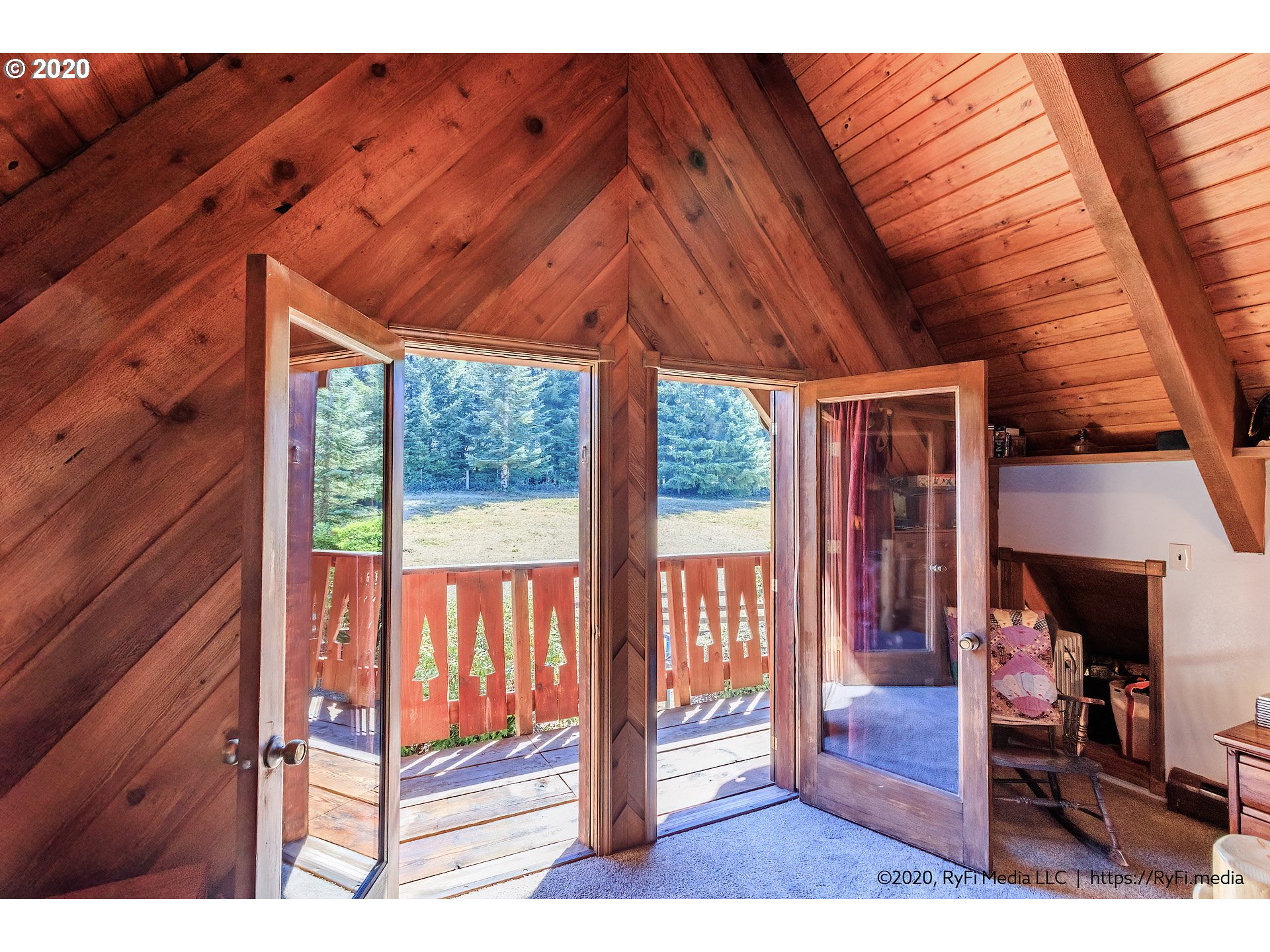 47967 Southeast Linhart Butte Road Sandy, OR 97055 - Photo 14 of 29 Gallery Image 14