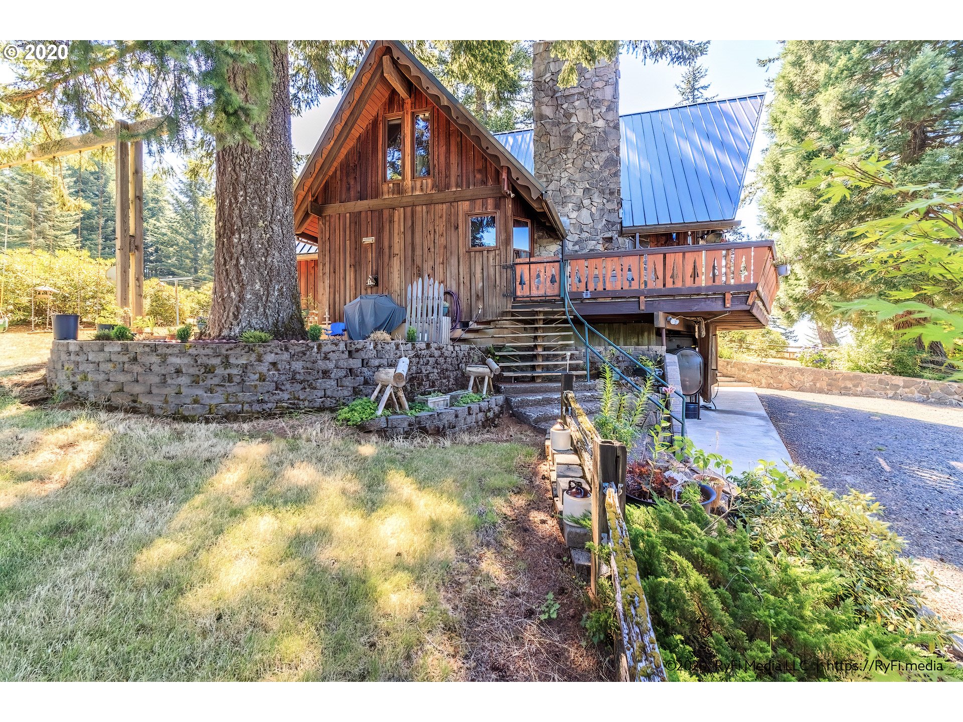 47967 Southeast Linhart Butte Road Sandy, OR 97055 - Photo 3 of 29 Gallery Image 3