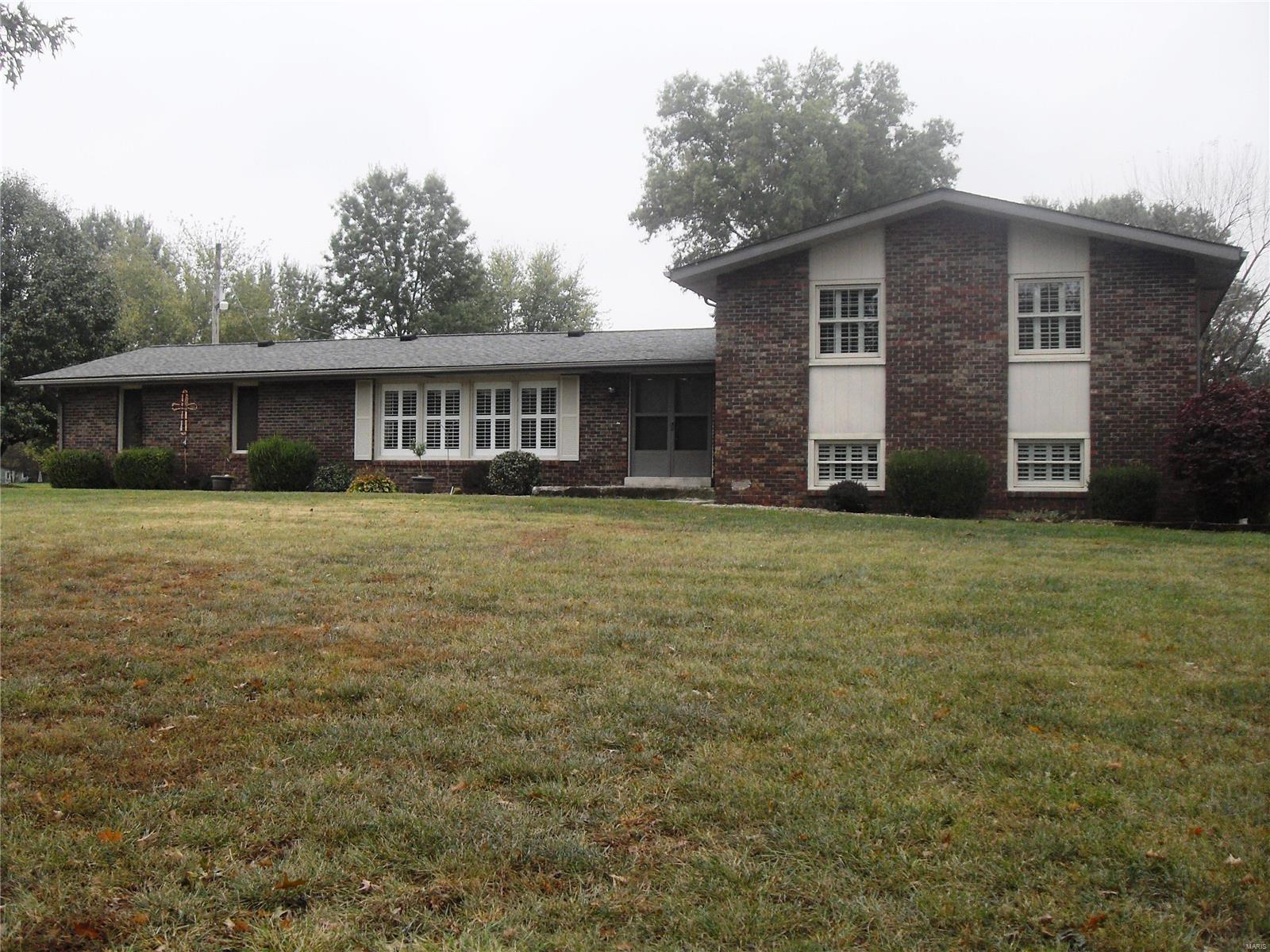 13774 St Rose Road Highland, IL 62249 - Photo 28 of 34