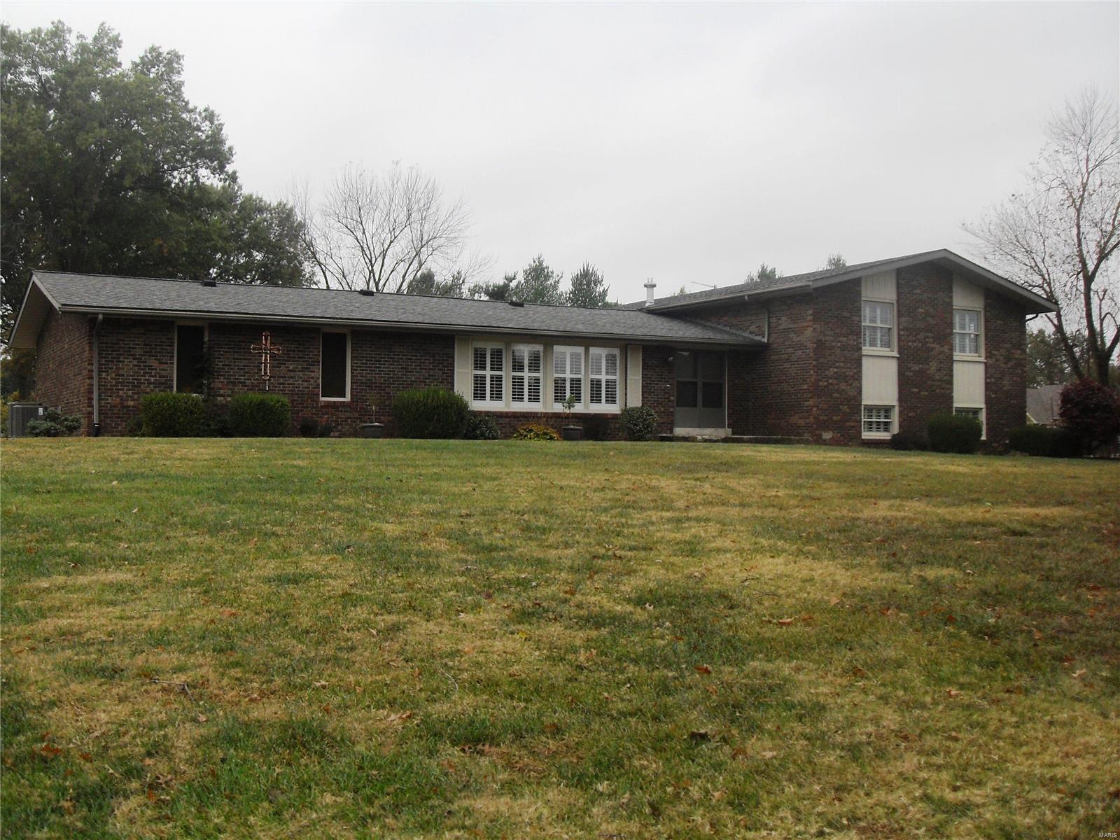 13774 St Rose Road Highland, IL 62249 - Photo 33 of 34