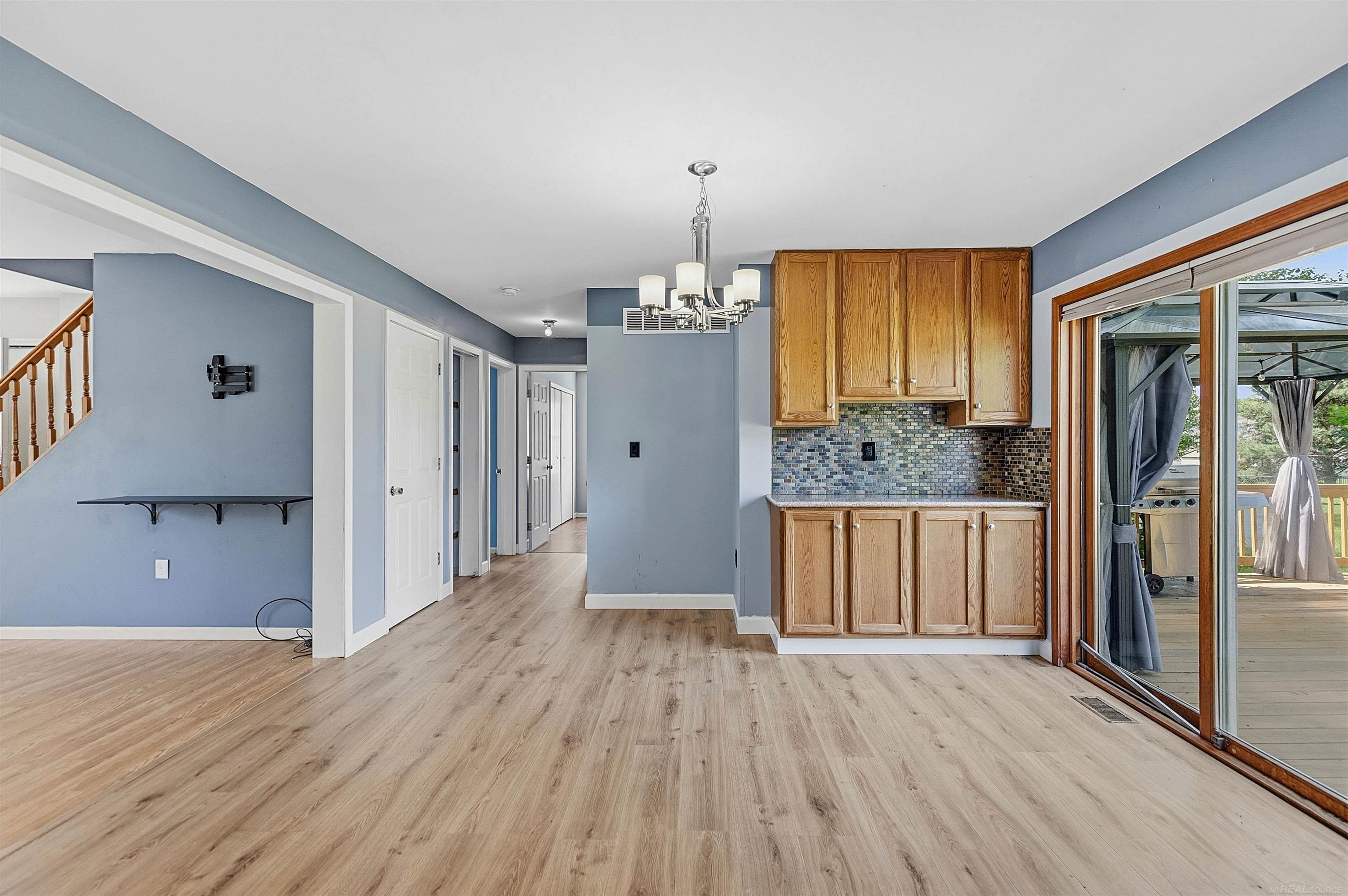 51613 Sass Road New Baltimore, MI 48047 - Photo 7 of 40