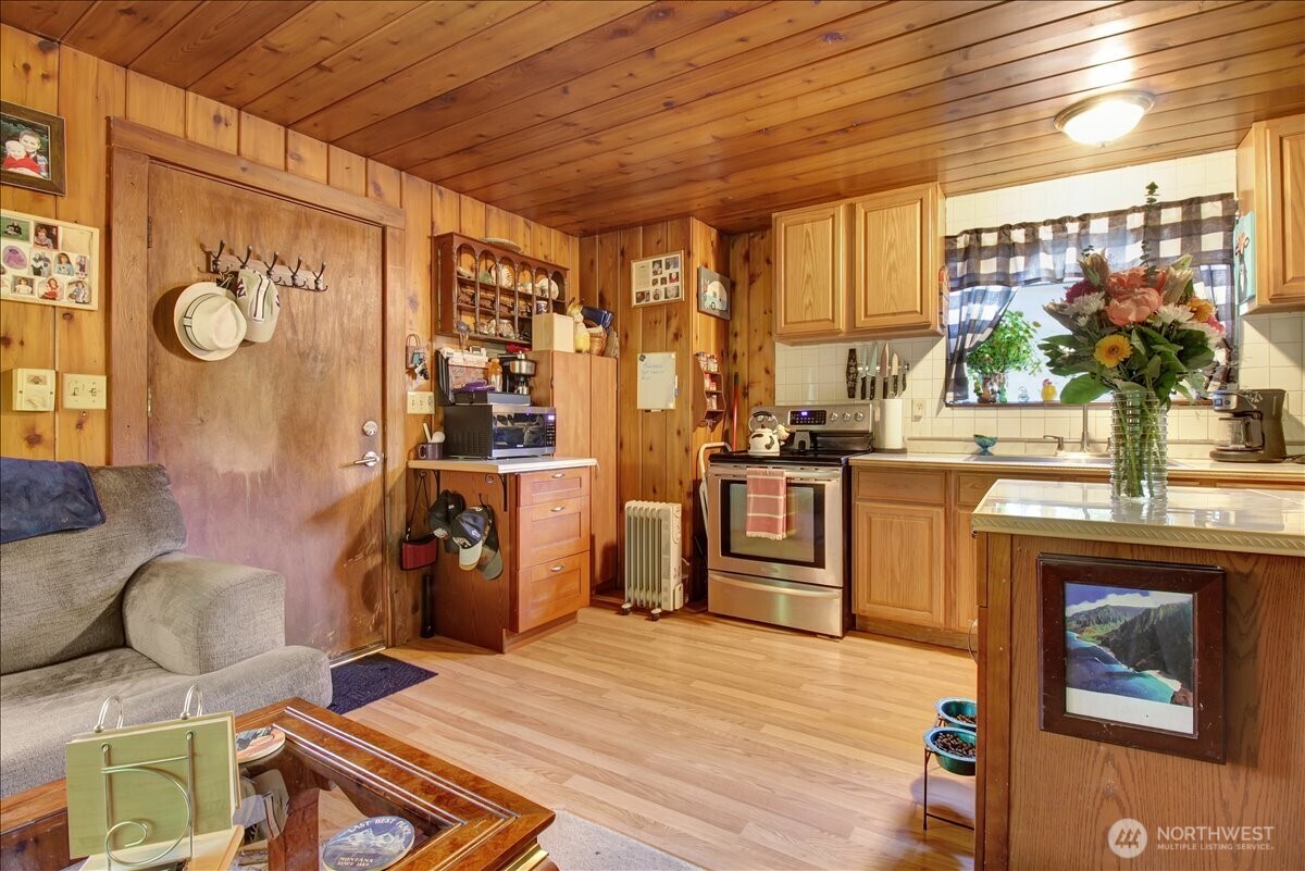 13608 River Road Granite Falls, WA 98252 - Photo 9 of 28