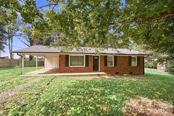 $1,550 | 198 Harriet Lane, Statesville, NC 28625