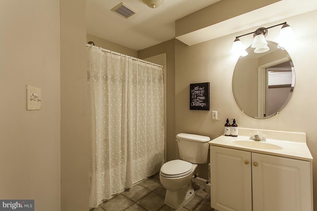 9106 Ridgefield Lane Frederick, MD 21701 - Photo 19 of 30 Basement bath