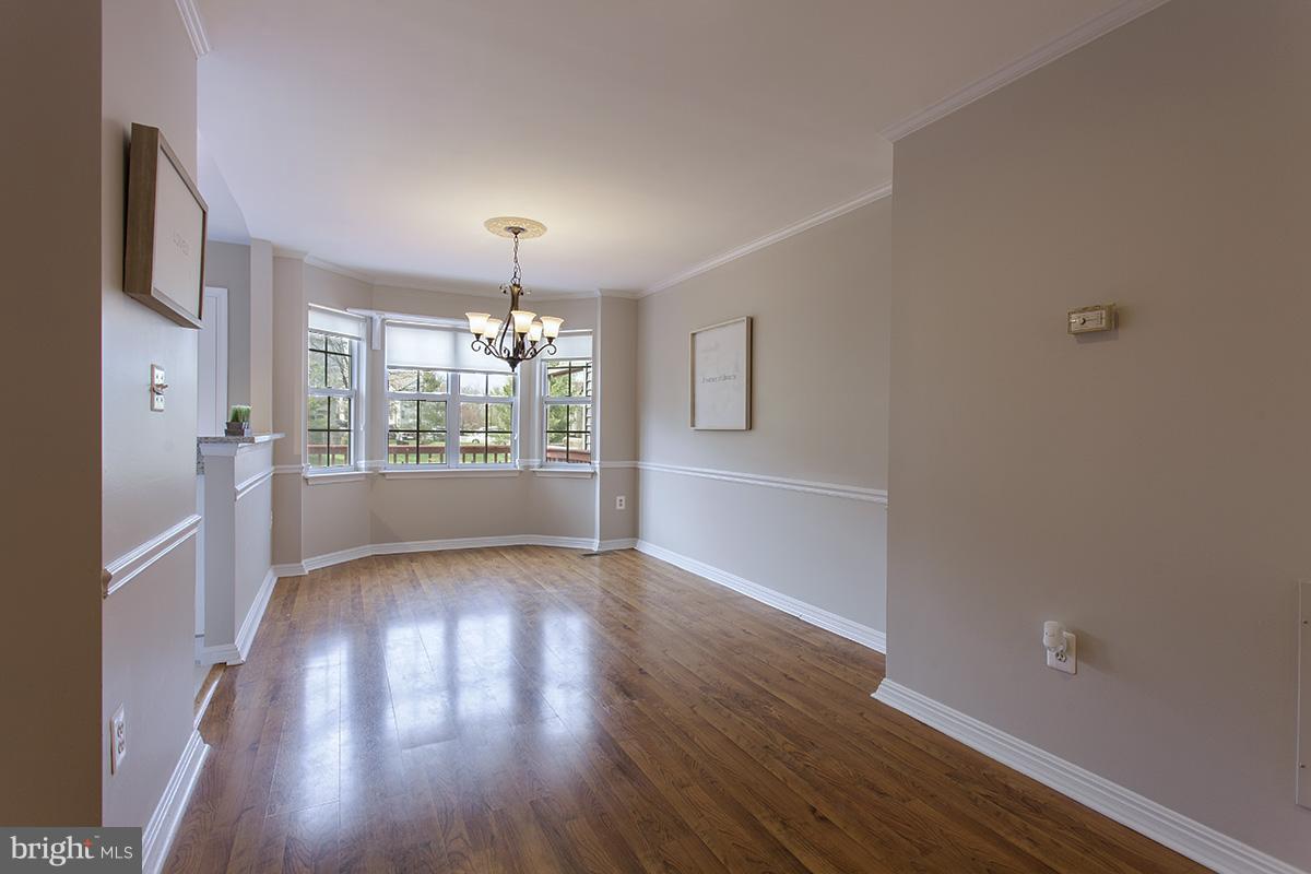 9106 Ridgefield Lane Frederick, MD 21701 - Photo 4 of 30 Interior (General)