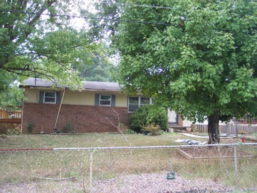 2737 Calvin Road Morristown, TN 37814 - Photo 1 of 1 Primary Photo