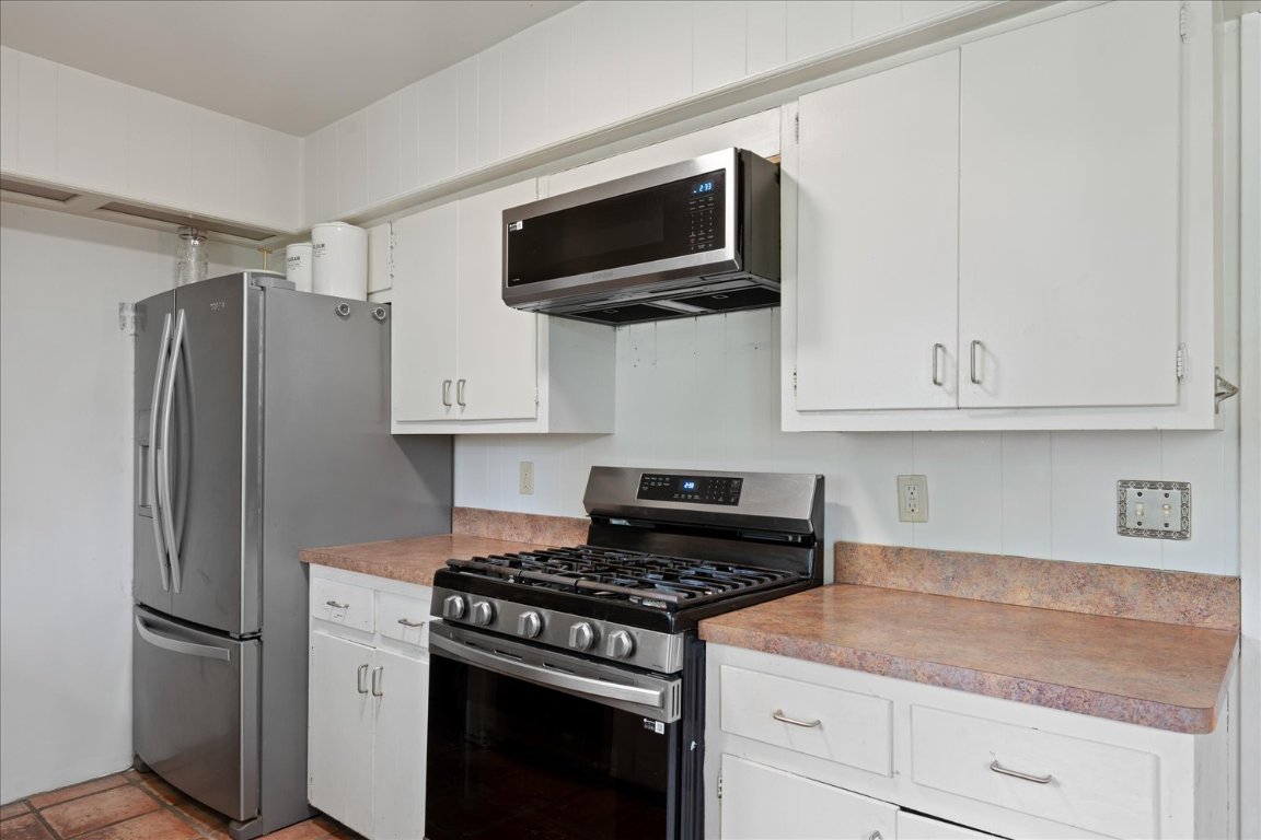 8102 Shadowood Drive Austin, TX 78757 - Photo 12 of 25