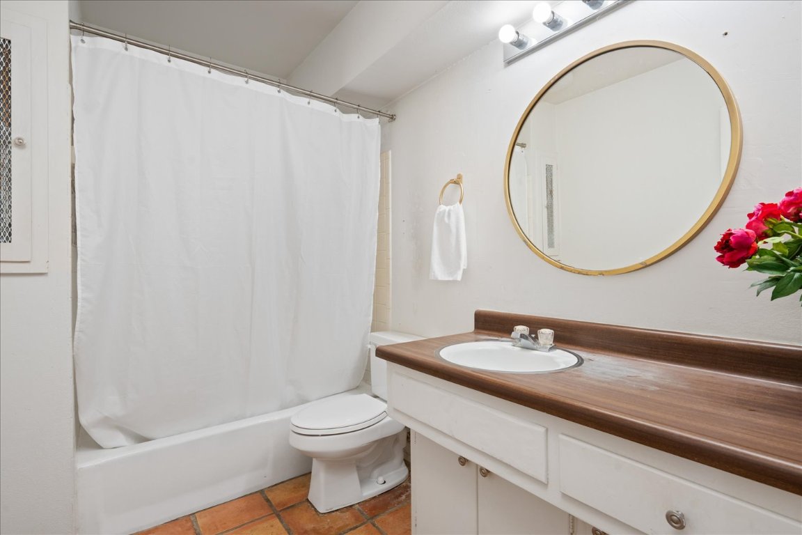 8102 Shadowood Drive Austin, TX 78757 - Photo 18 of 25