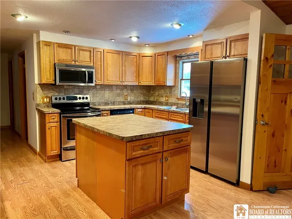 $249,000 | 2323 West Lake Road, Busti, NY 14710