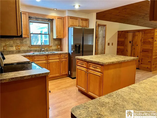 $289,000 | 2323 West Lake Road, Busti, NY 14710