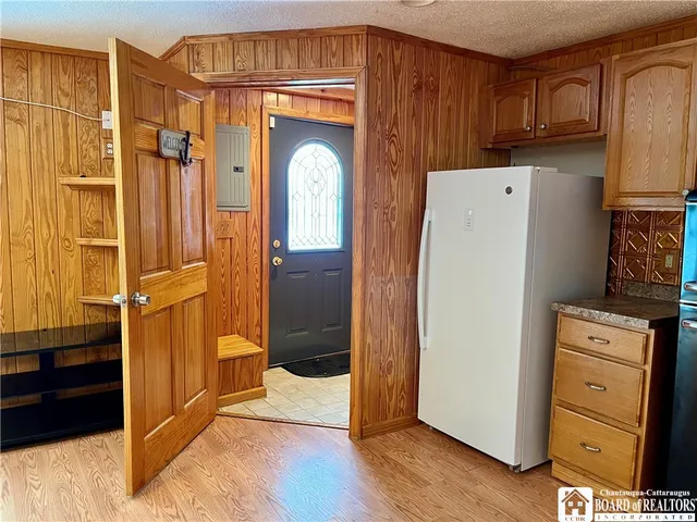 $289,000 | 2323 West Lake Road, Busti, NY 14710