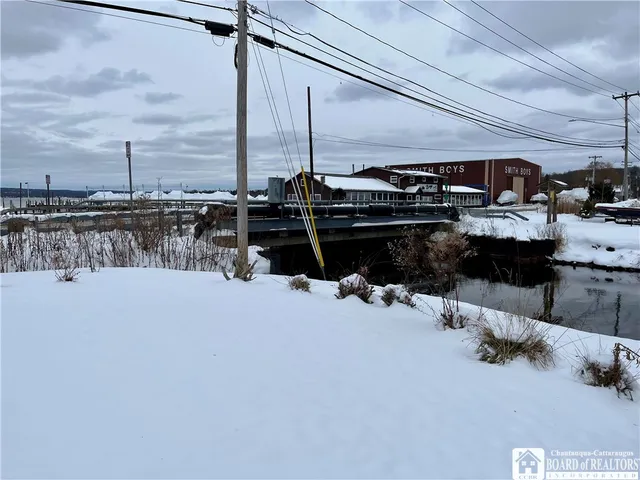 $289,000 | 2323 West Lake Road, Busti, NY 14710