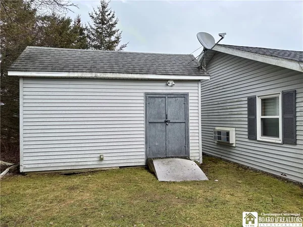 $249,000 | 2323 West Lake Road, Busti, NY 14710