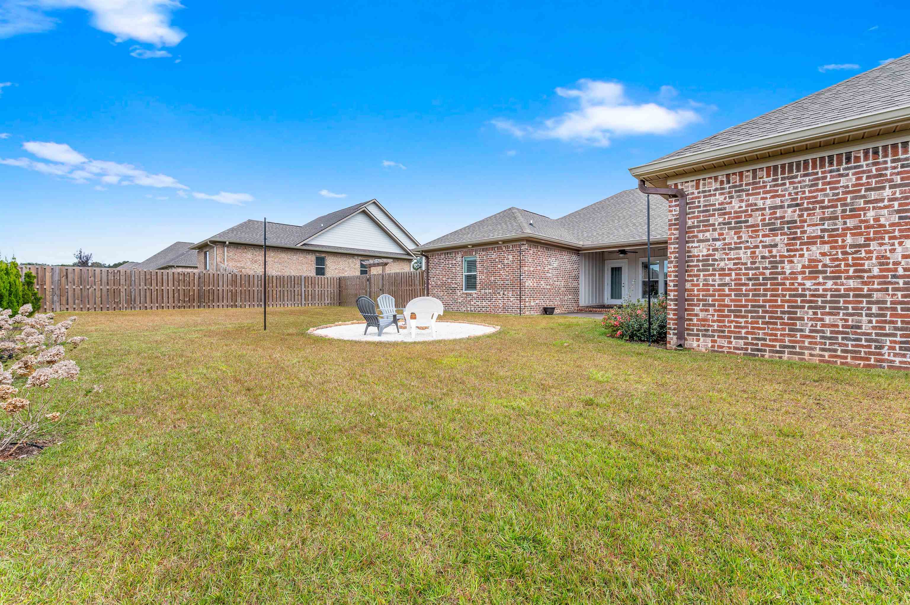 322 Garrison Boulevard Fairhope, AL 36532 - Photo 41 of 42 Backyard