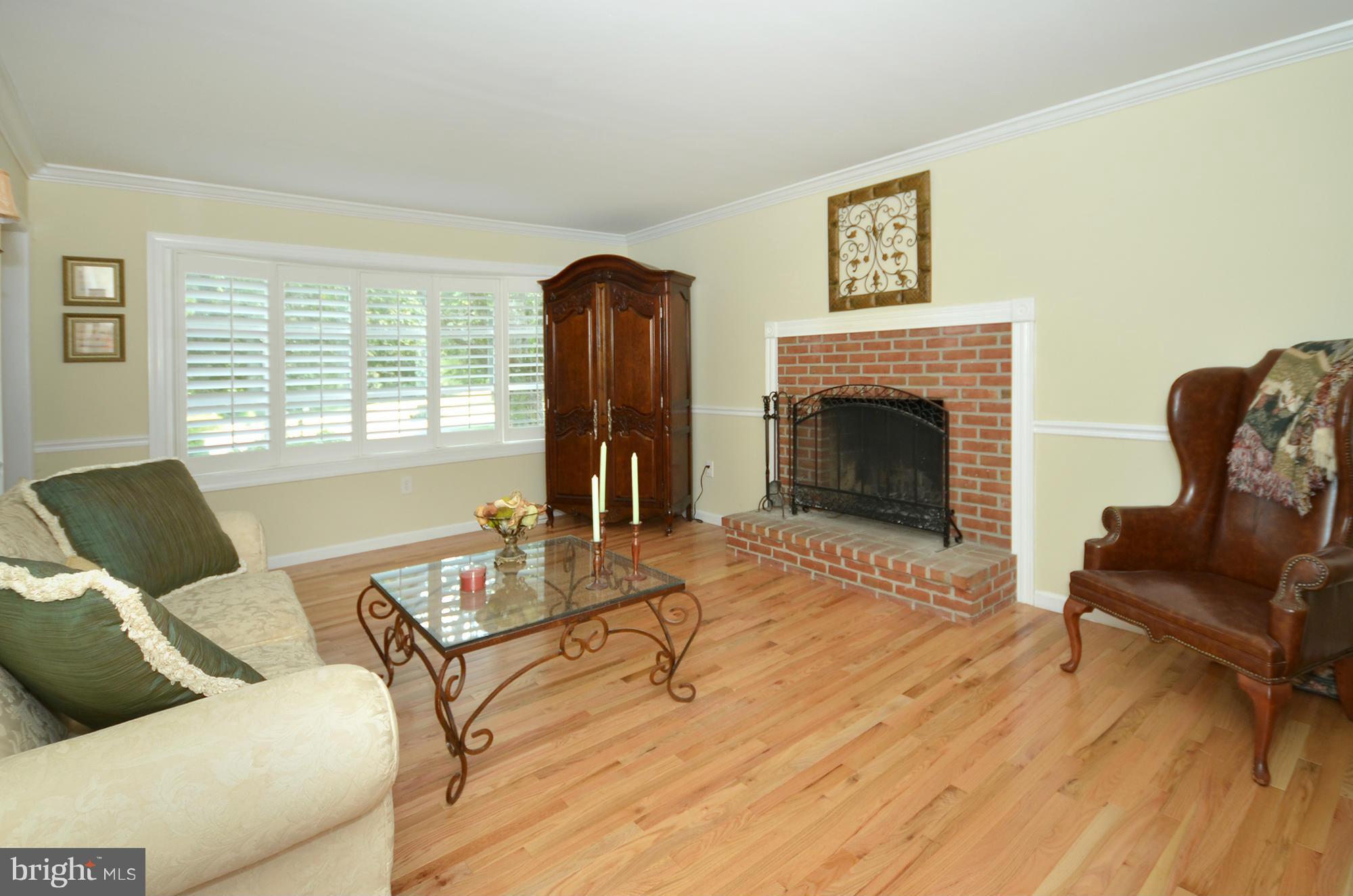 14012 Foxland Road Phoenix, MD 21131 - Photo 11 of 23 Family Room