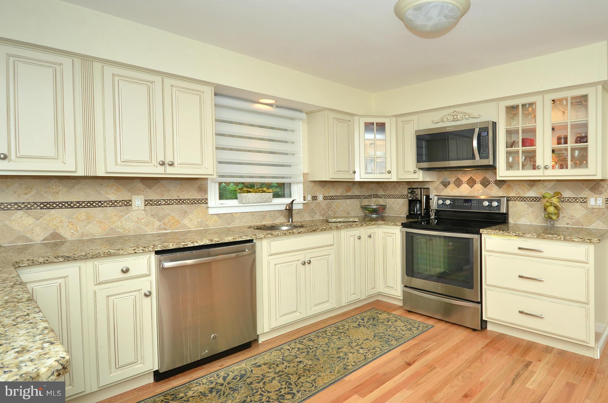 14012 Foxland Road Phoenix, MD 21131 - Photo 8 of 23 Kitchen