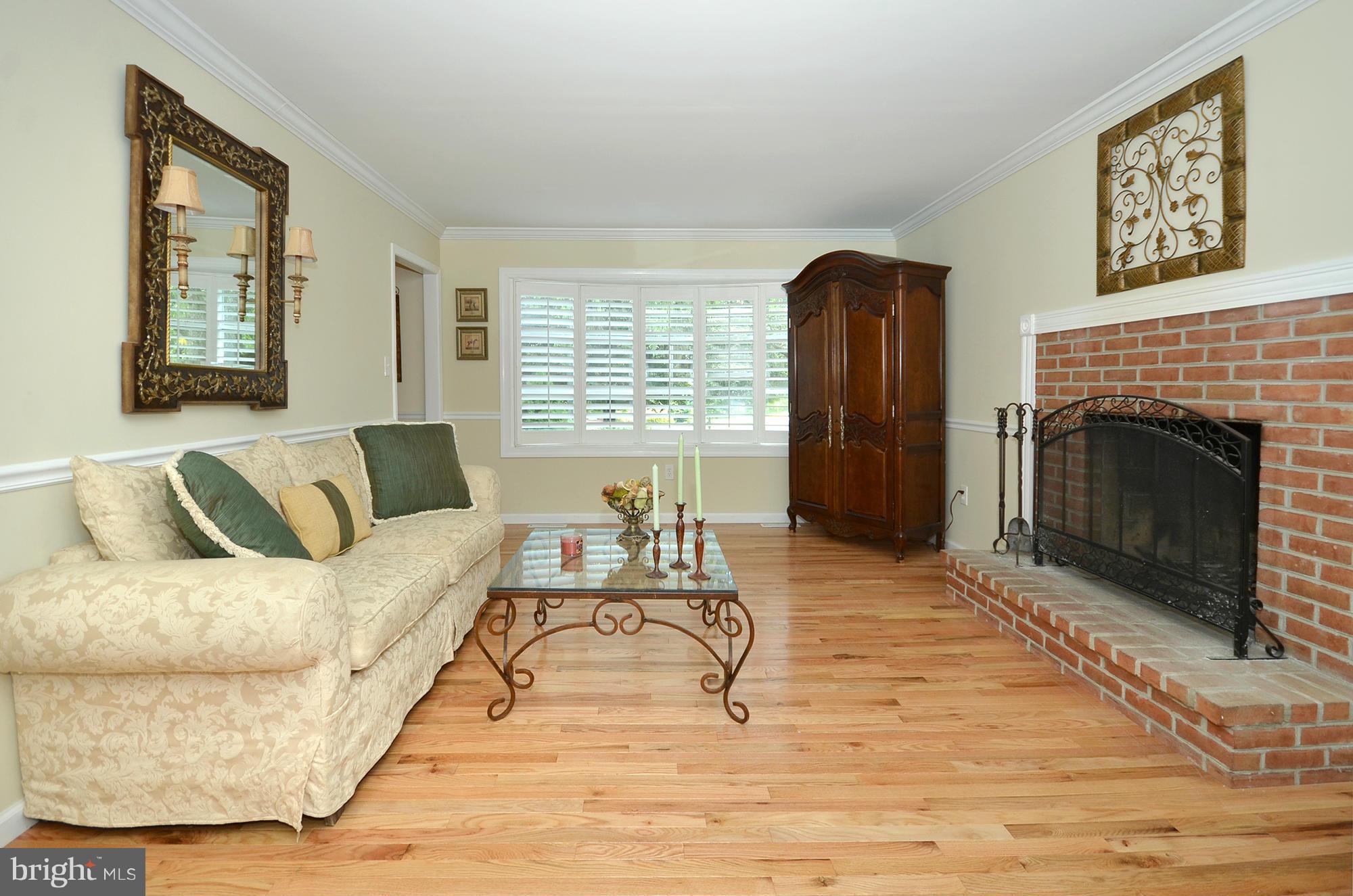 14012 Foxland Road Phoenix, MD 21131 - Photo 10 of 23 Family Room