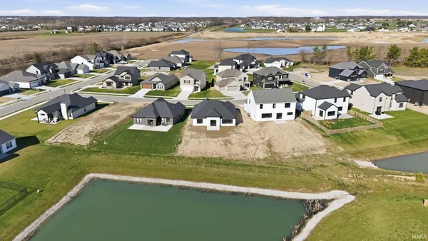 $334,900 | 988 Arthur Heights Drive, Fort Wayne, IN 46818