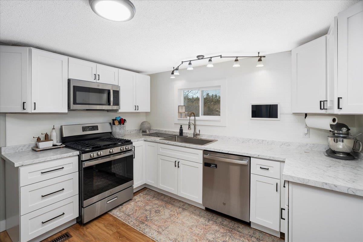 881 Franklin Highway Andover, NH 03216 - Photo 11 of 39