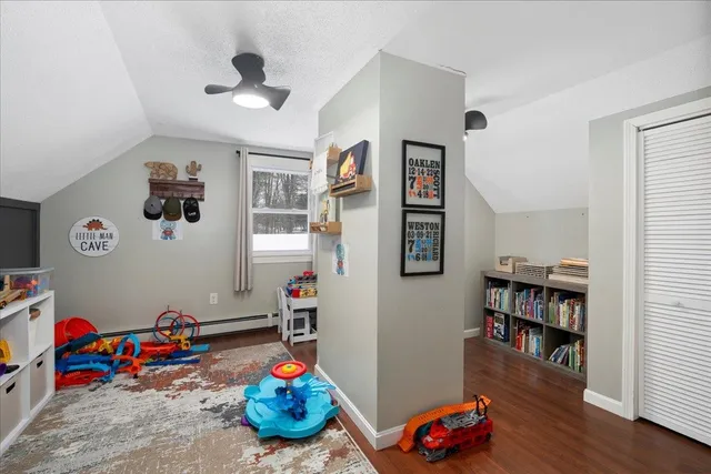 $394,900 | 881 Franklin Highway, Andover, NH 03216