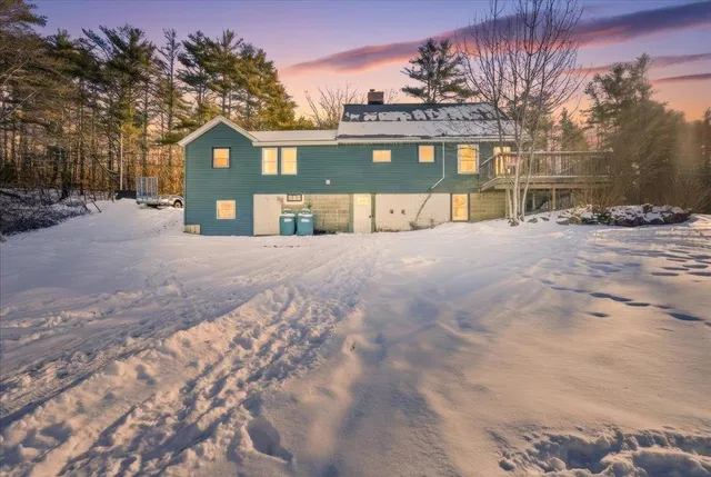 $394,900 | 881 Franklin Highway, Andover, NH 03216