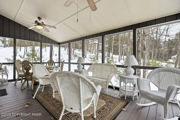 $369,000 | 176 Manchester Drive, Bushkill, PA 18324