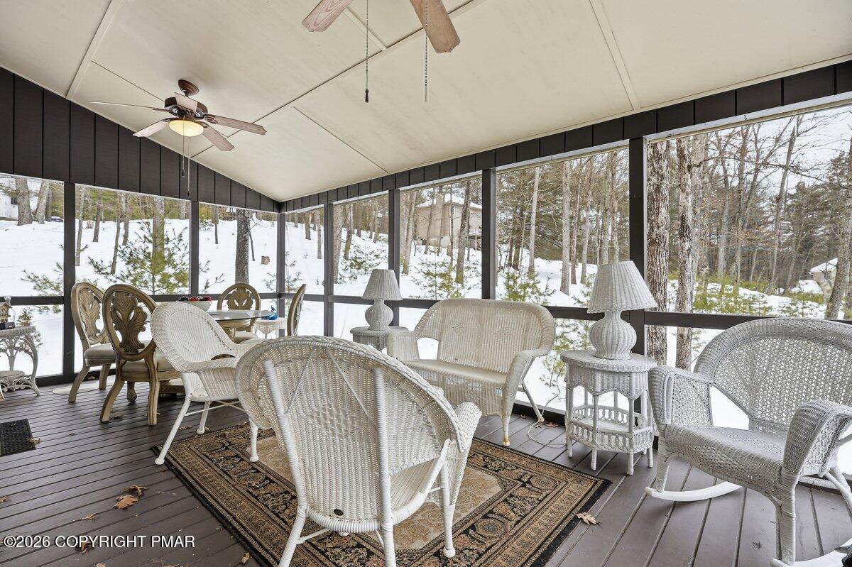 176 Manchester Drive Bushkill, PA 18324 - Photo 20 of 68 1000048606