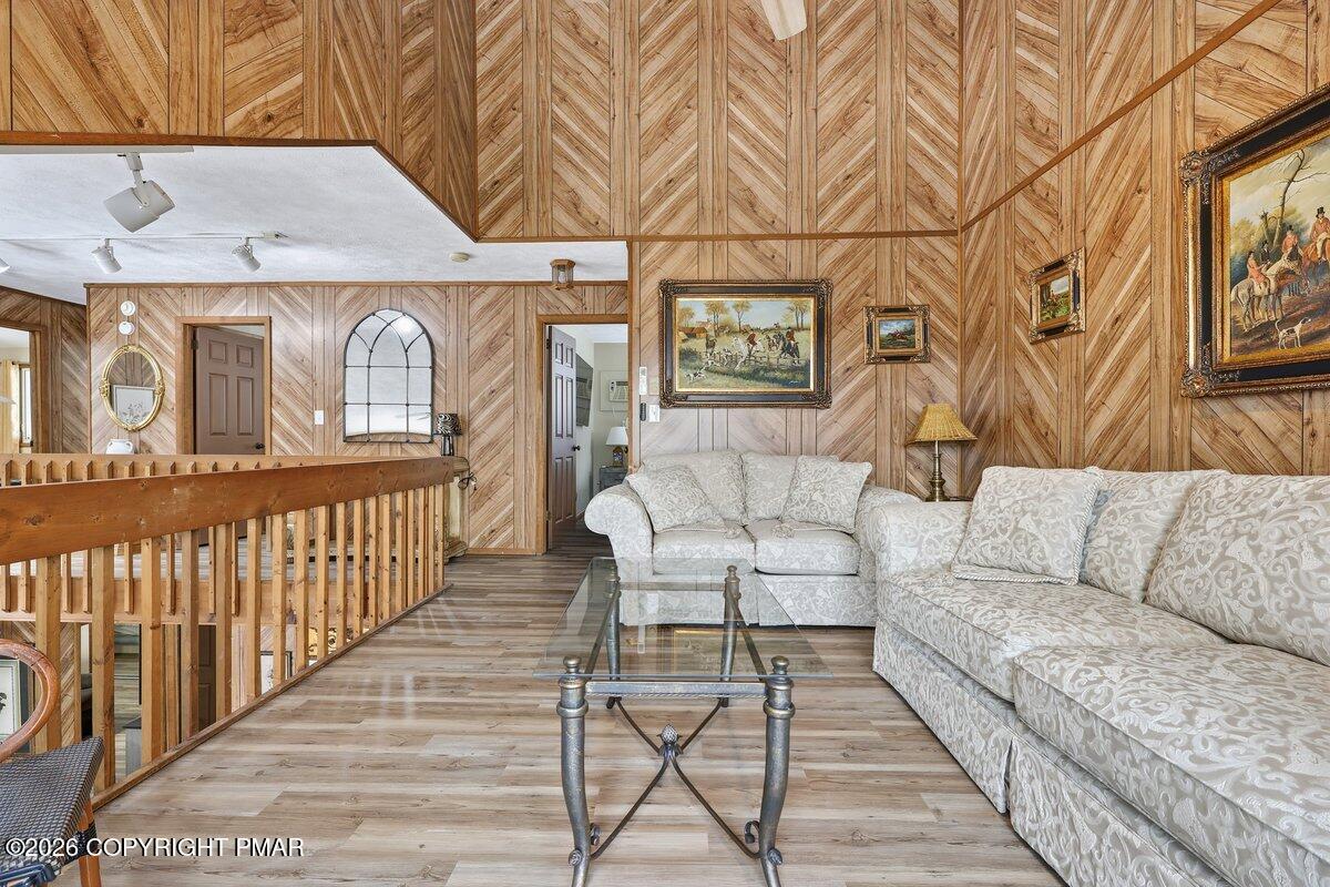 176 Manchester Drive Bushkill, PA 18324 - Photo 34 of 68 1000048623