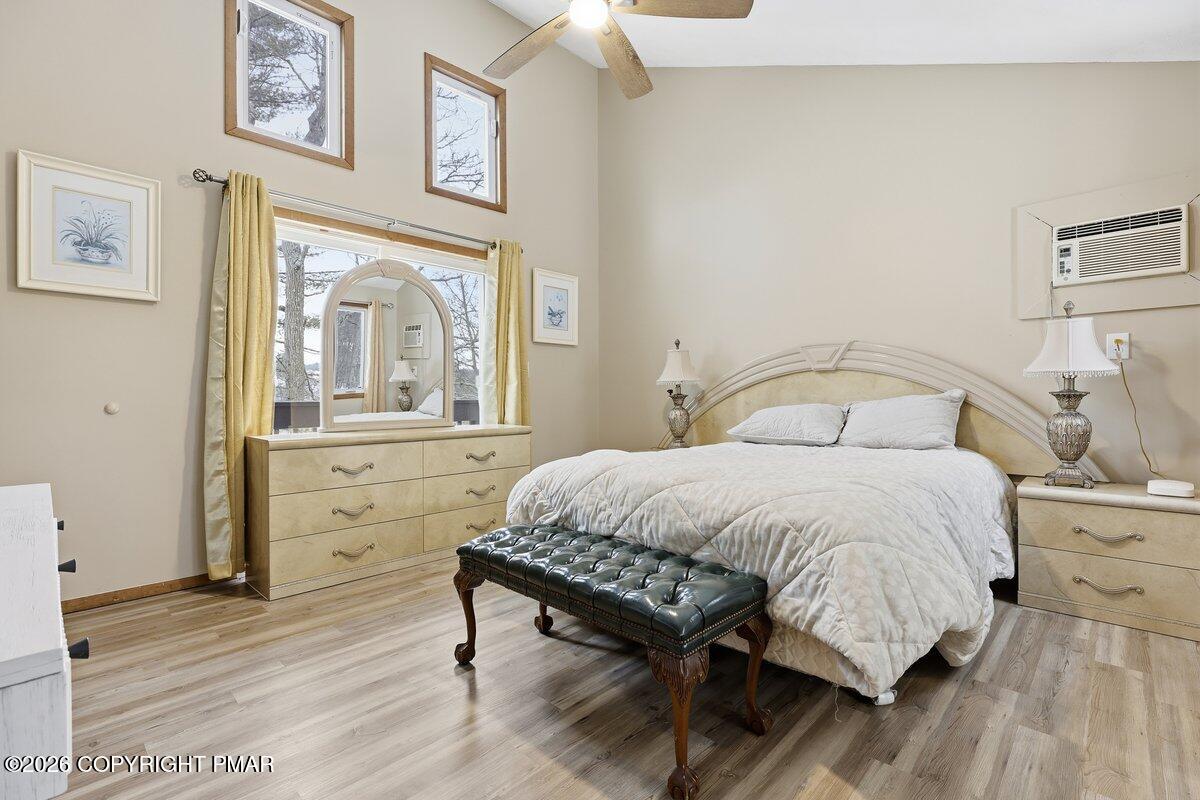 176 Manchester Drive Bushkill, PA 18324 - Photo 43 of 68 1000048630