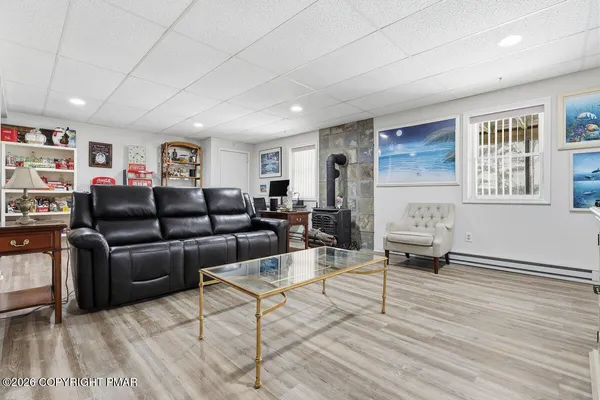 $369,000 | 176 Manchester Drive, Bushkill, PA 18324