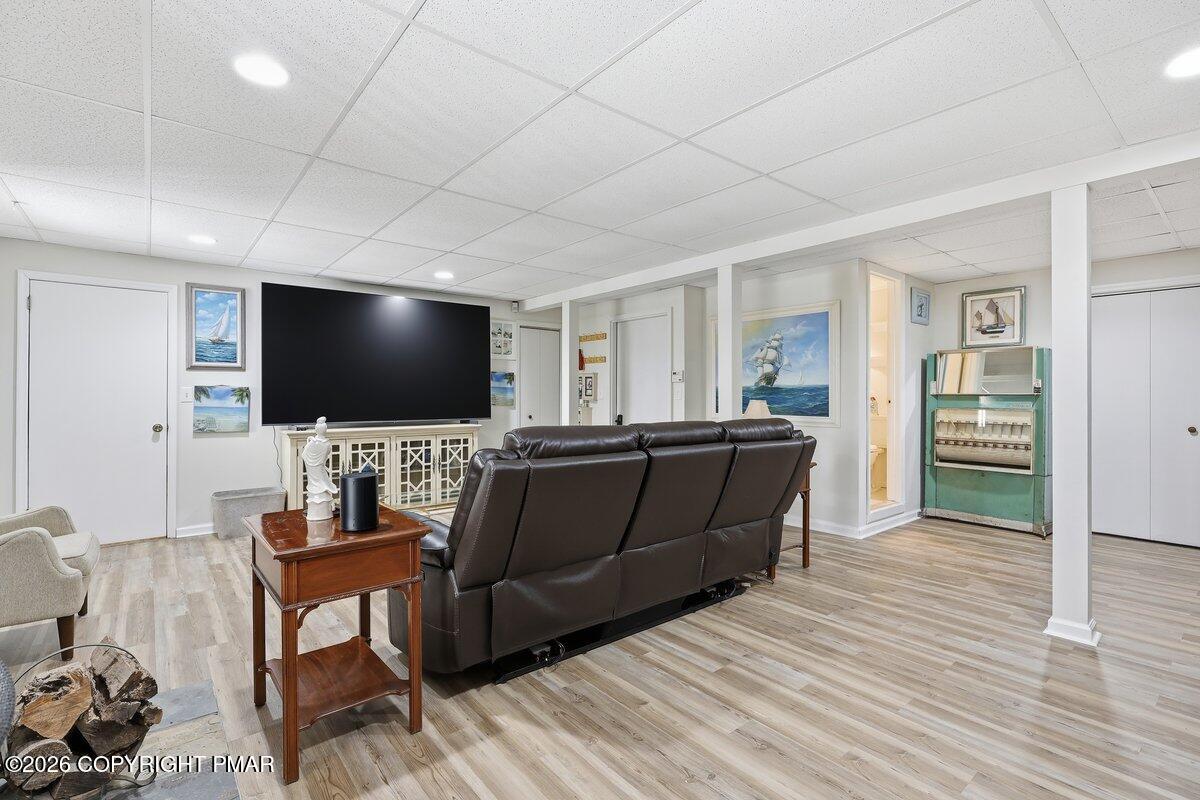 176 Manchester Drive Bushkill, PA 18324 - Photo 50 of 68 1000048637