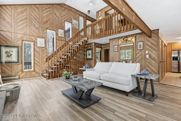 $369,000 | 176 Manchester Drive, Bushkill, PA 18324