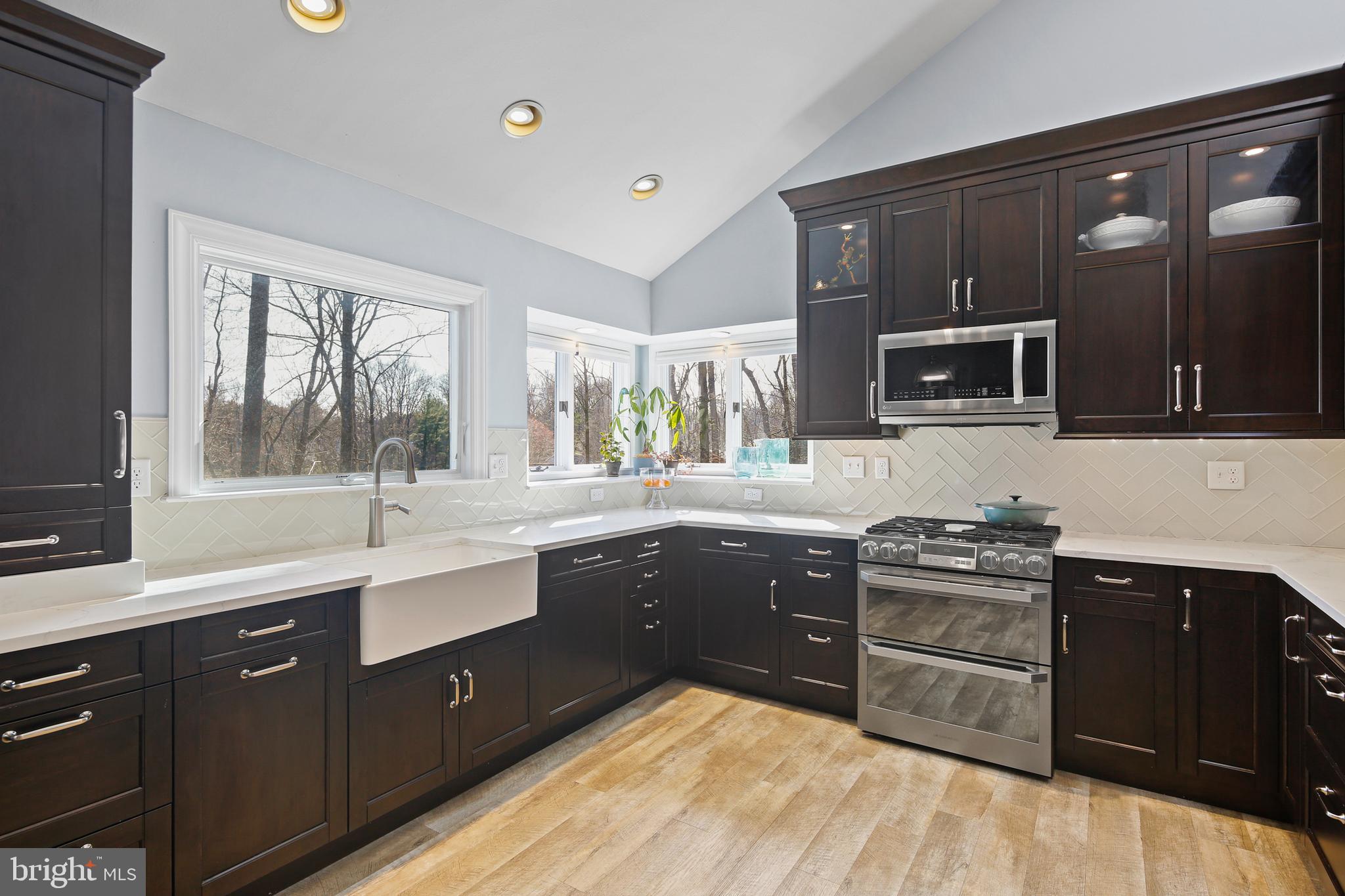 10033 Inkpen Place Ellicott City, MD 21042 - Photo 12 of 47