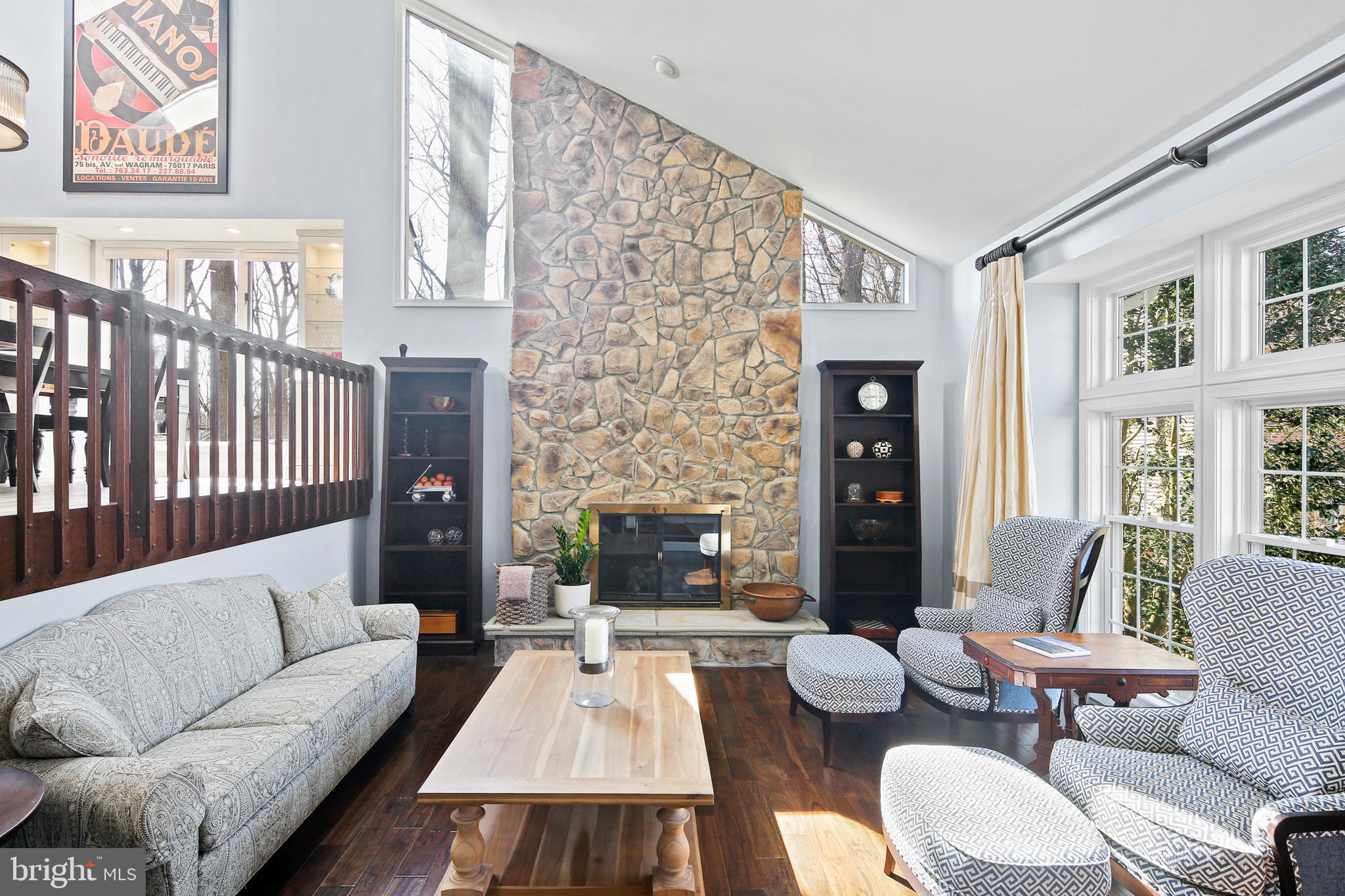 10033 Inkpen Place Ellicott City, MD 21042 - Photo 5 of 47 Living Room