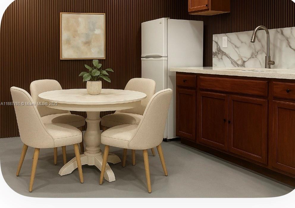 4510 Southwest 38th Street, Unit 2 Hollywood, FL 33023 - Photo 3 of 16 AI STAGED WITH FURNITURE