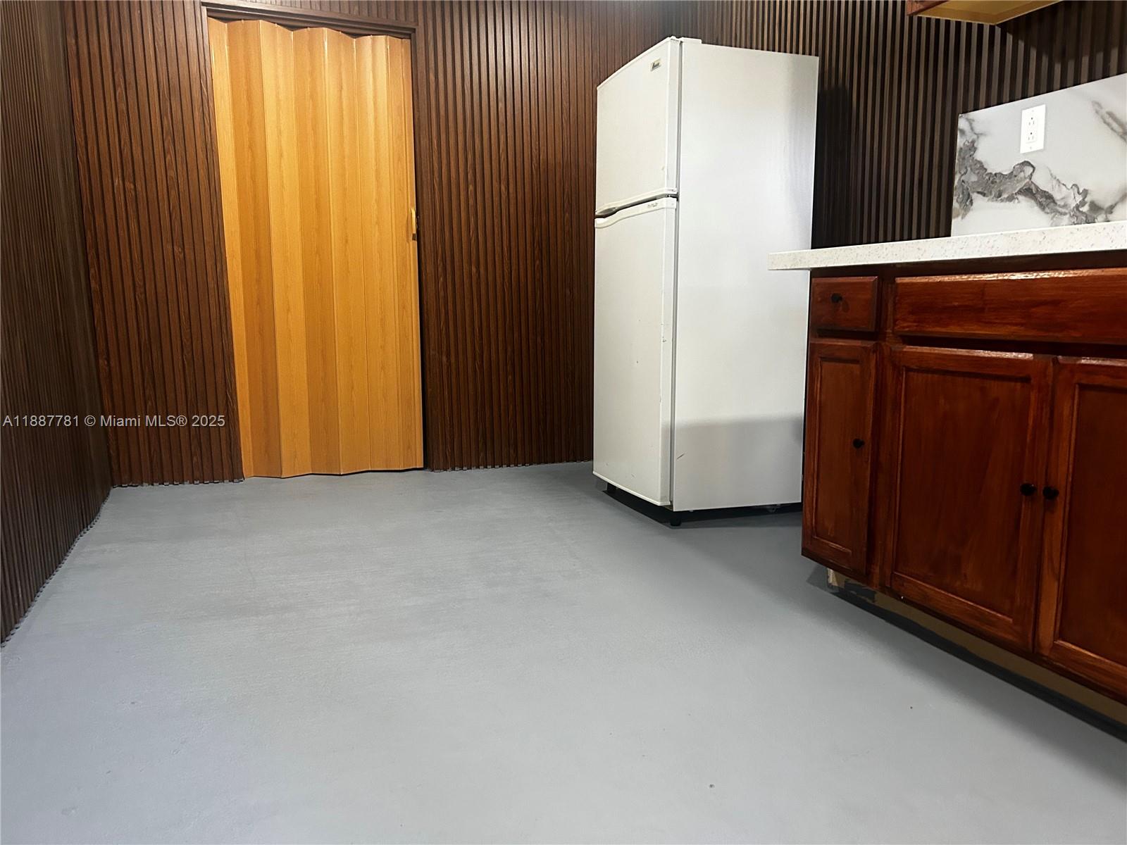 4510 Southwest 38th Street, Unit 2 Hollywood, FL 33023 - Photo 7 of 16 KTCHEN/DINNING ROOM