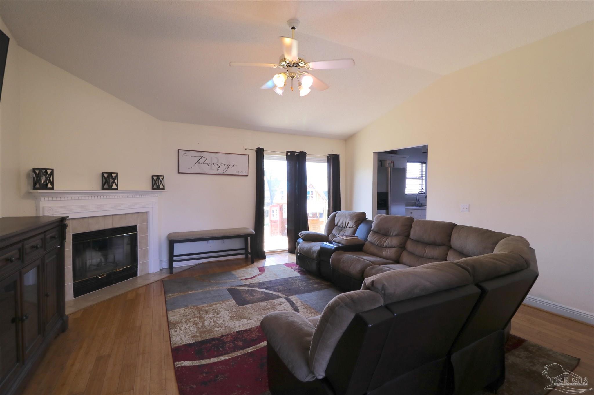 3068 Red Fern Road Cantonment, FL 32533 - Photo 4 of 34