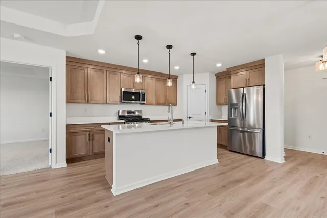 $399,900 | 504 Hunter Oaks Boulevard, Unit 1001, Watertown, WI 53094