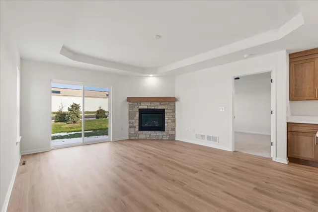 $399,900 | 504 Hunter Oaks Boulevard, Unit 1001, Watertown, WI 53094