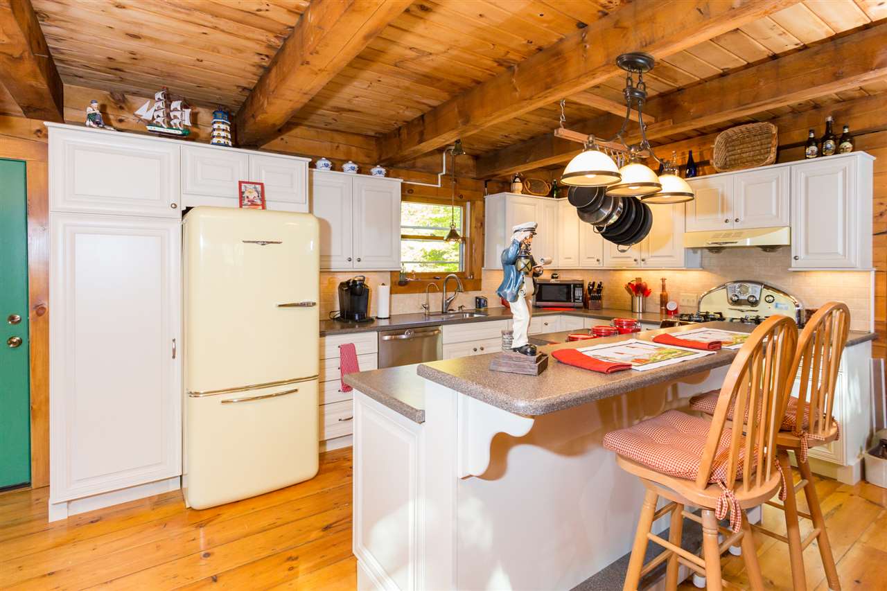 181 Brave Boat Harbor Road Kittery, ME 03905 - Photo 11 of 32 Gallery Image 11