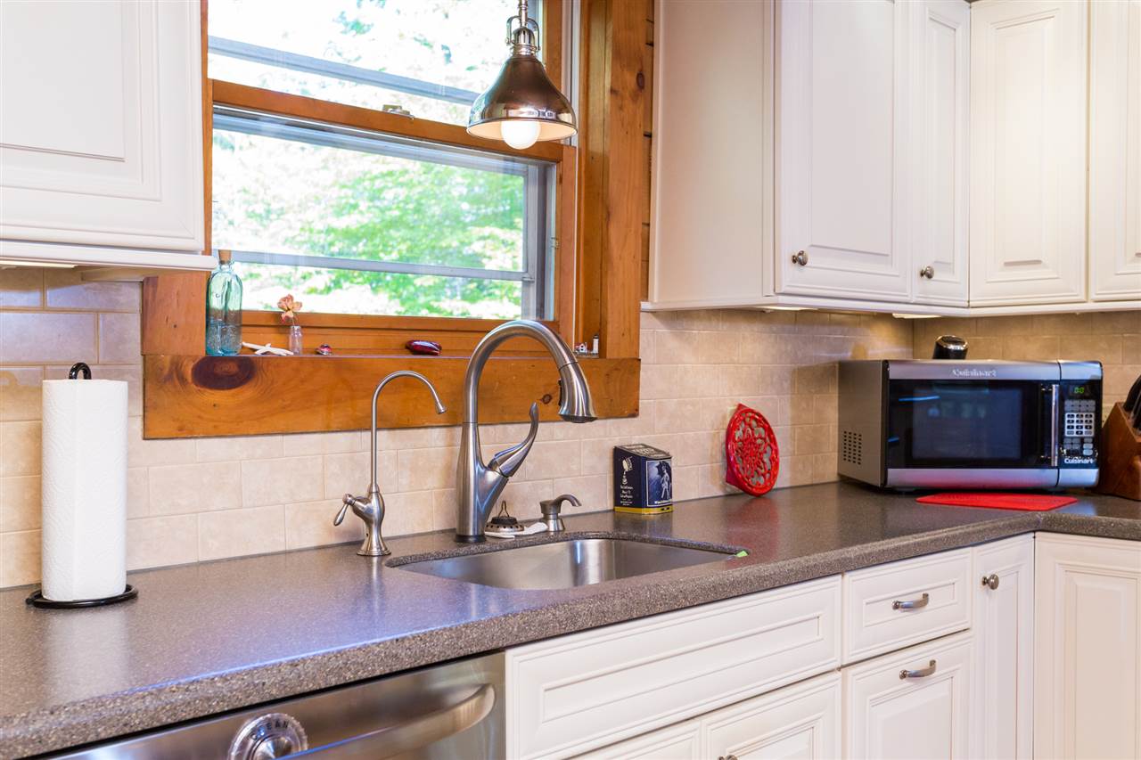 181 Brave Boat Harbor Road Kittery, ME 03905 - Photo 13 of 32 Gallery Image 13