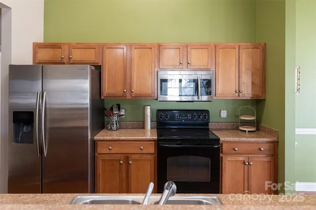 $449,000 | 32 White Fox Drive, Fletcher, NC 28732